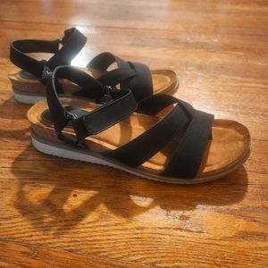 Black Eurosoft by Sofft Sandals sz 7